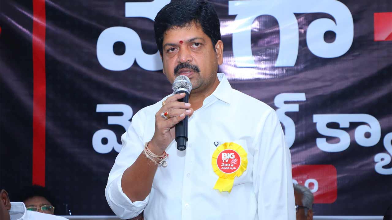 Kollu Ravindra | పులివెందుల ఎమ్మెల్యేకు సీఎం తరహా సెక్యూరిటీ ఉండదు.. జగన్‌పై ఏపీ మంత్రి కొల్లు రవీంద్ర సెటైర్లు