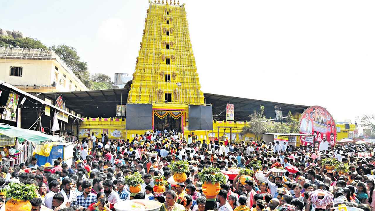 ‘కొమురవెల్లి మల్లన్న’ ఉద్యోగుల బదిలీలు