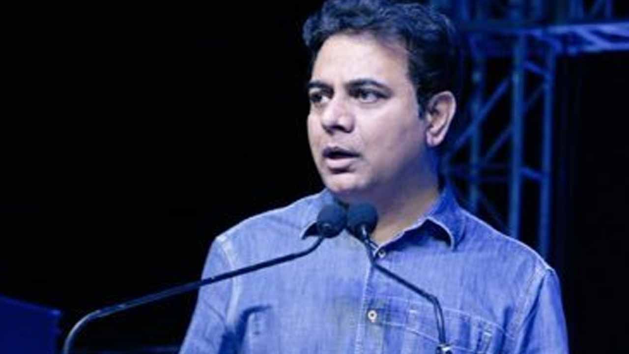 KTR : తెలంగాణలో తగ్గిన ఐటీ ఎగుమతులు.. ఆందోళన వ్యక్తం చేసిన కేటీఆర్