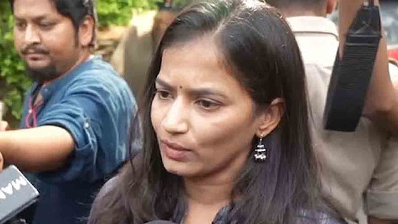 Raj Tarun | రాజ్‌త‌రుణ్ త‌ల్లిదండ్రుల‌ను బ‌య‌ట‌కు గెంటేసిన లావ‌ణ్య