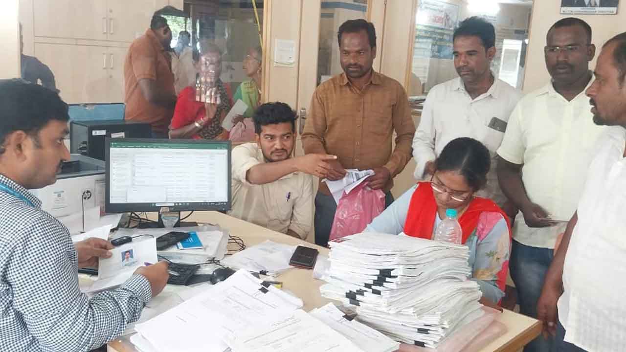 రుణమాఫీ దక్కని రైతులే అధికం