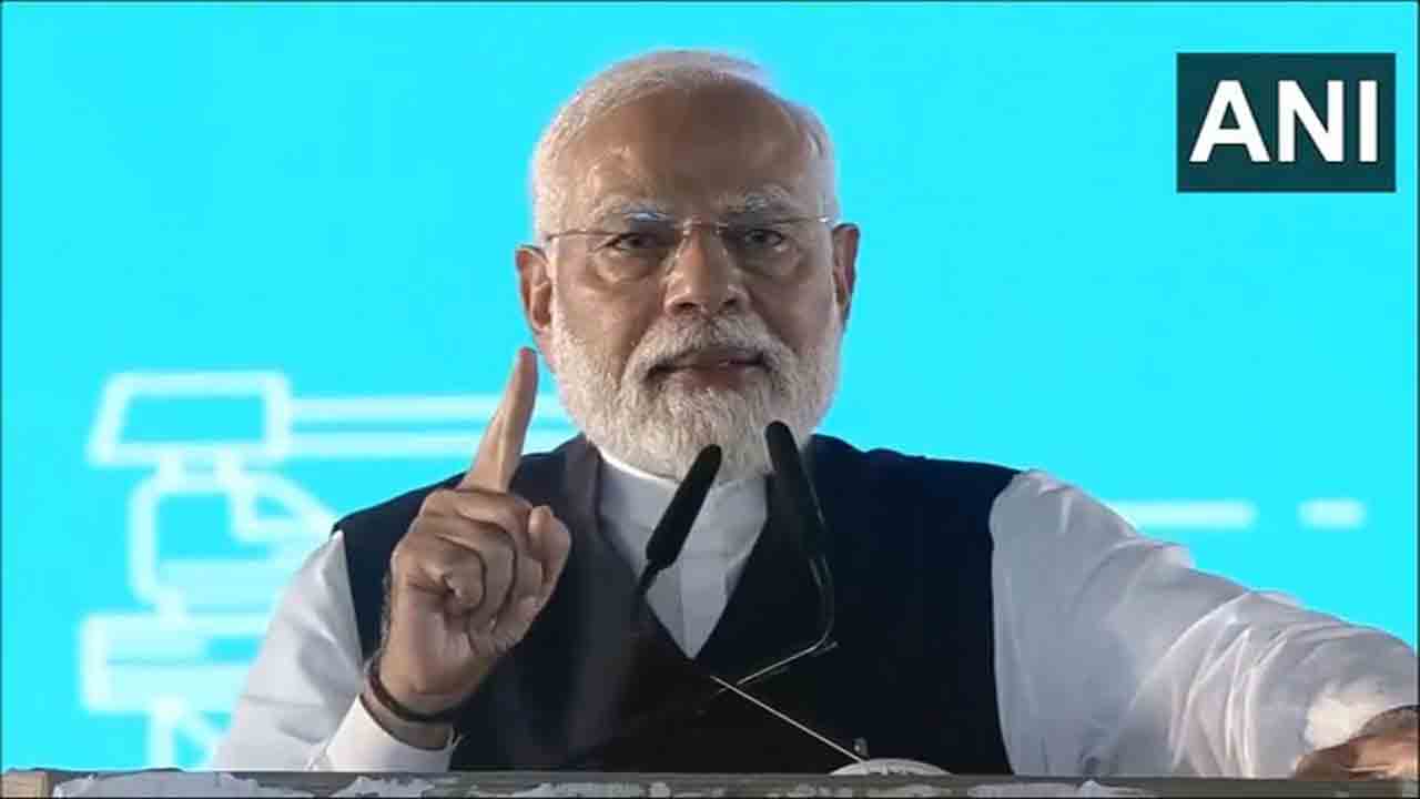 PM Modi | శివాజీ విగ్రహం నేలకూలినందుకు క్షమాపణలు చెబుతున్నా..! : ప్రధాని మోదీ