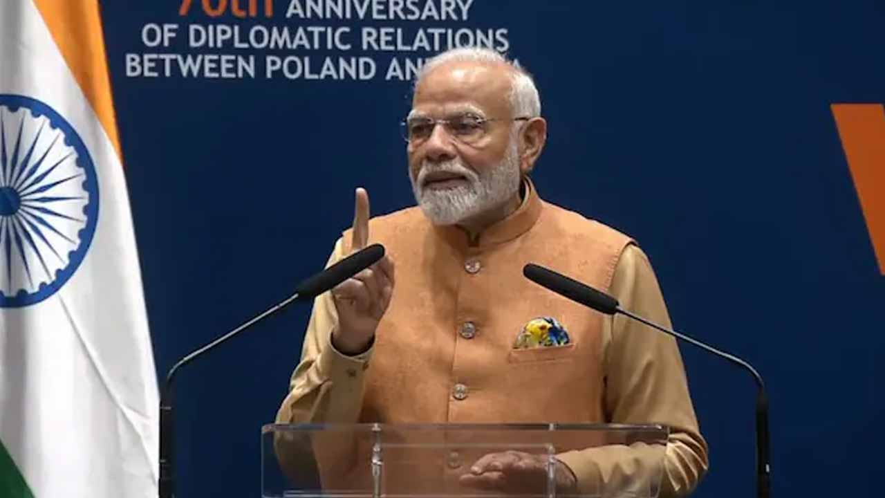 PM Modi: భార‌త‌ విదేశీ విధానం మారింది.. పోలాండ్‌లో ప్ర‌ధాని మోదీ