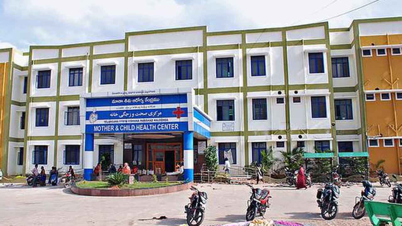 Nallagonda | నల్లగొండ జిల్లాలో దారుణం.. వైద్యుల నిర్లక్ష్యంతో కుర్చీలోనే ప్రసవించిన మహిళ