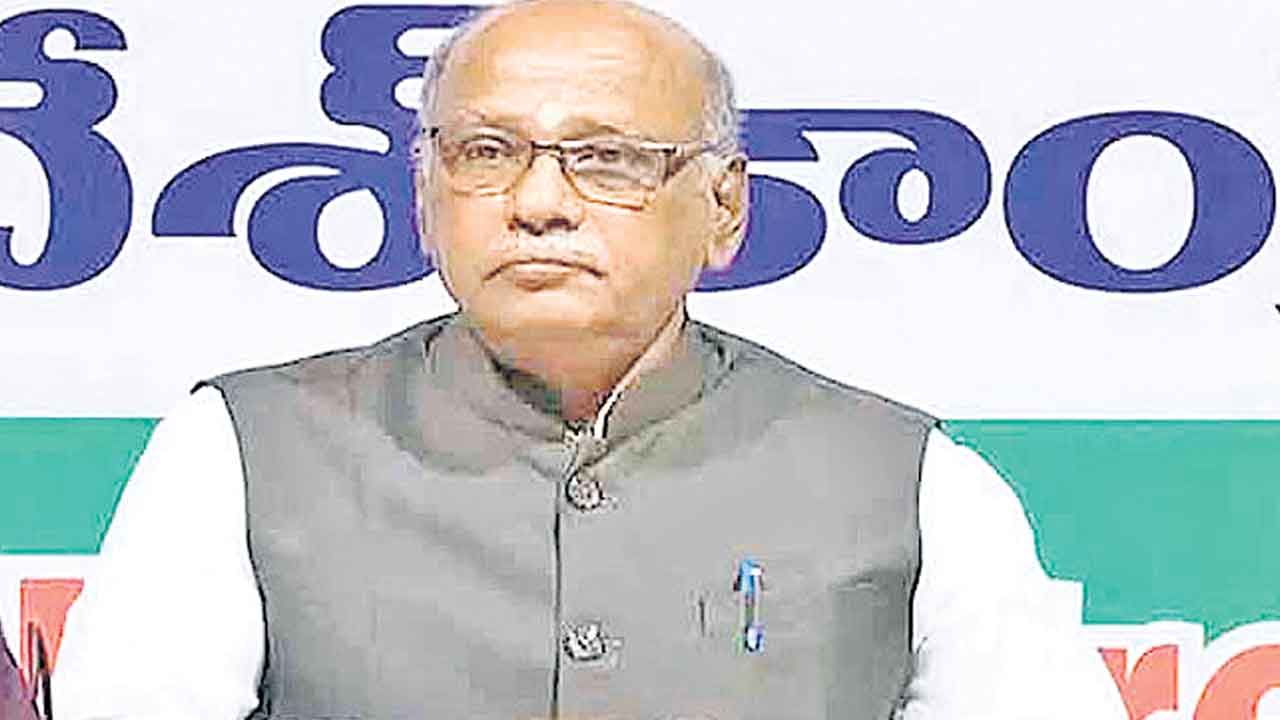 G. Niranjan | కుక్కల నుంచి ప్రజలను కాపాడండి.. ప్రాణాలు తీస్తున్నా చర్యలేవి?: ఏఐసీసీ సభ్యుడు జీ నిరంజన్