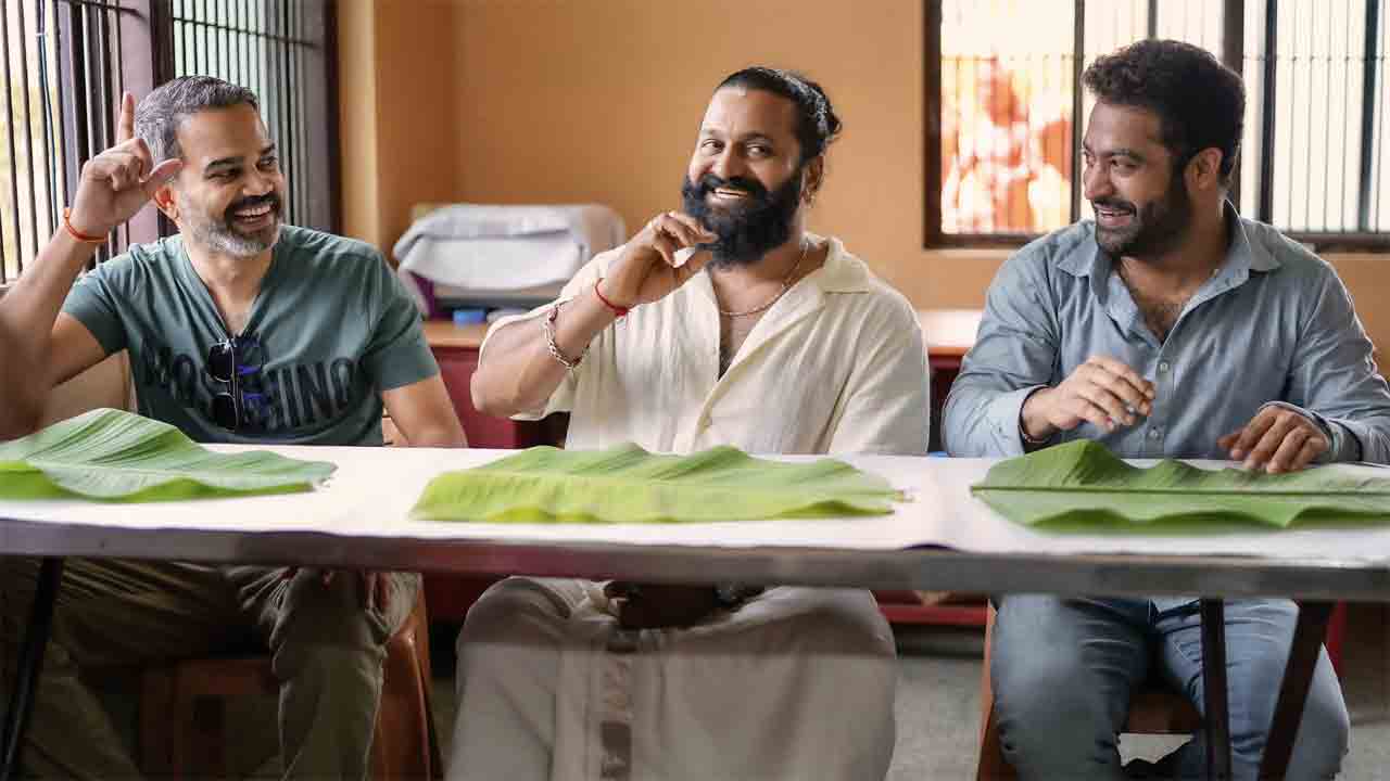 Jr. NTR | ఉడిపి శ్రీ కృష్ణ మ‌ఠంలో జూ.ఎన్టీఆర్, ప్ర‌శాంత్ నీల్, రిష‌బ్ శెట్టి.. ఫొటోలు