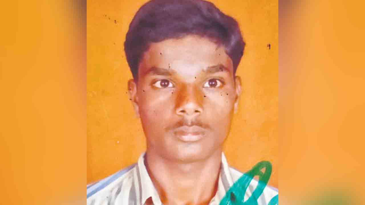 అకాల వర్షం ప్రాణం తీసింది