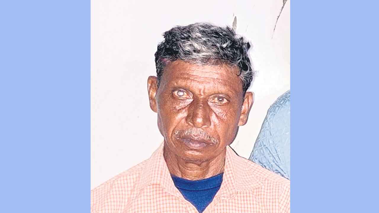 అప్పుల బాధతో రైతు ఆత్మహత్య