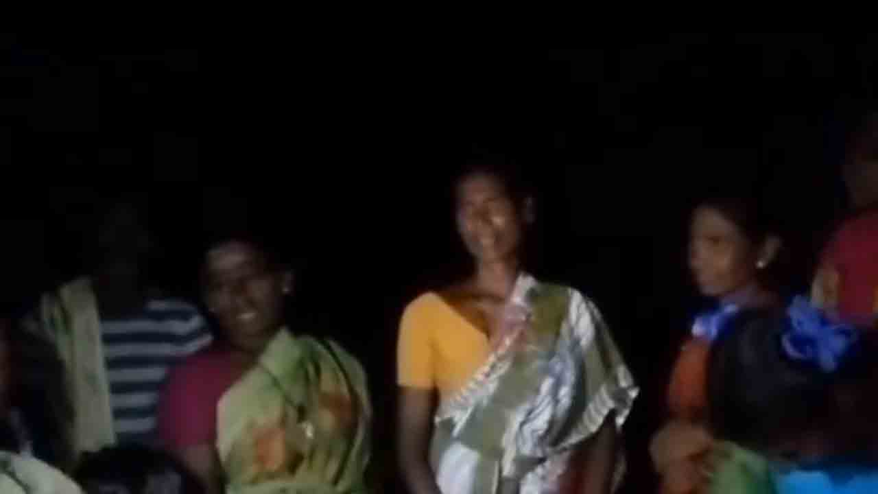 KTR | ద‌ళిత వాడలో వారం రోజులుగా నో క‌రెంట్.. డిప్యూటీ సీఎం గారూ జ‌ర చూడండి : కేటీఆర్