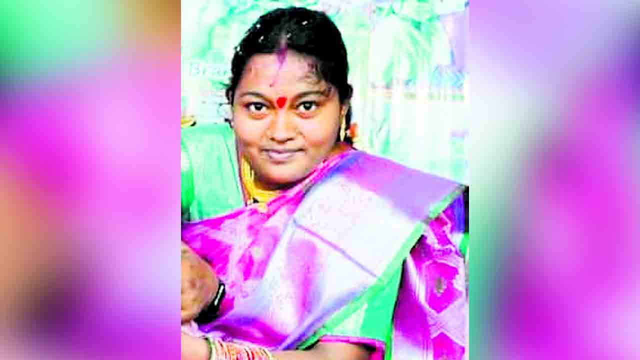 డెంగీ జ్వరంతో నిండు గర్భిణి మృతి