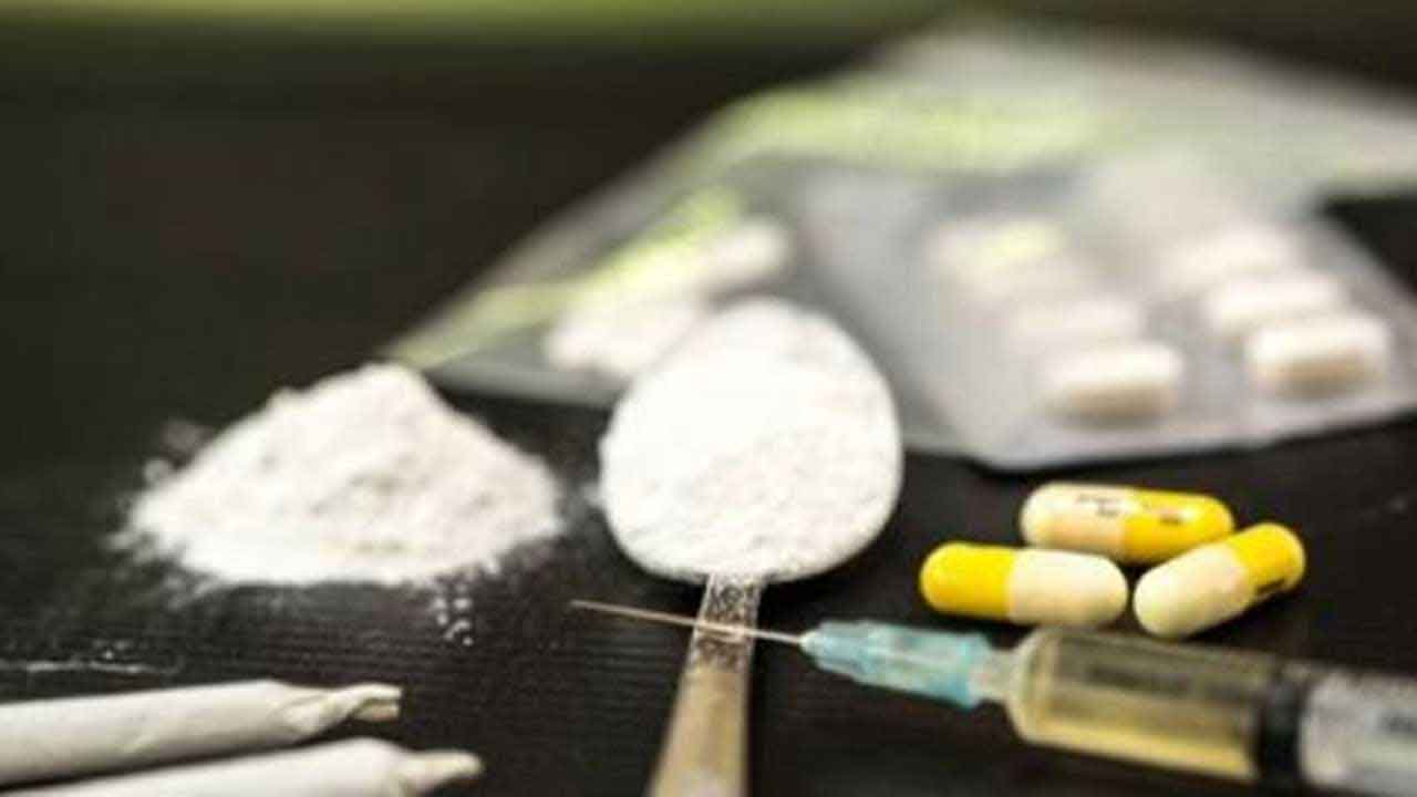 డ్రగ్స్‌ ముఠా అరెస్టు