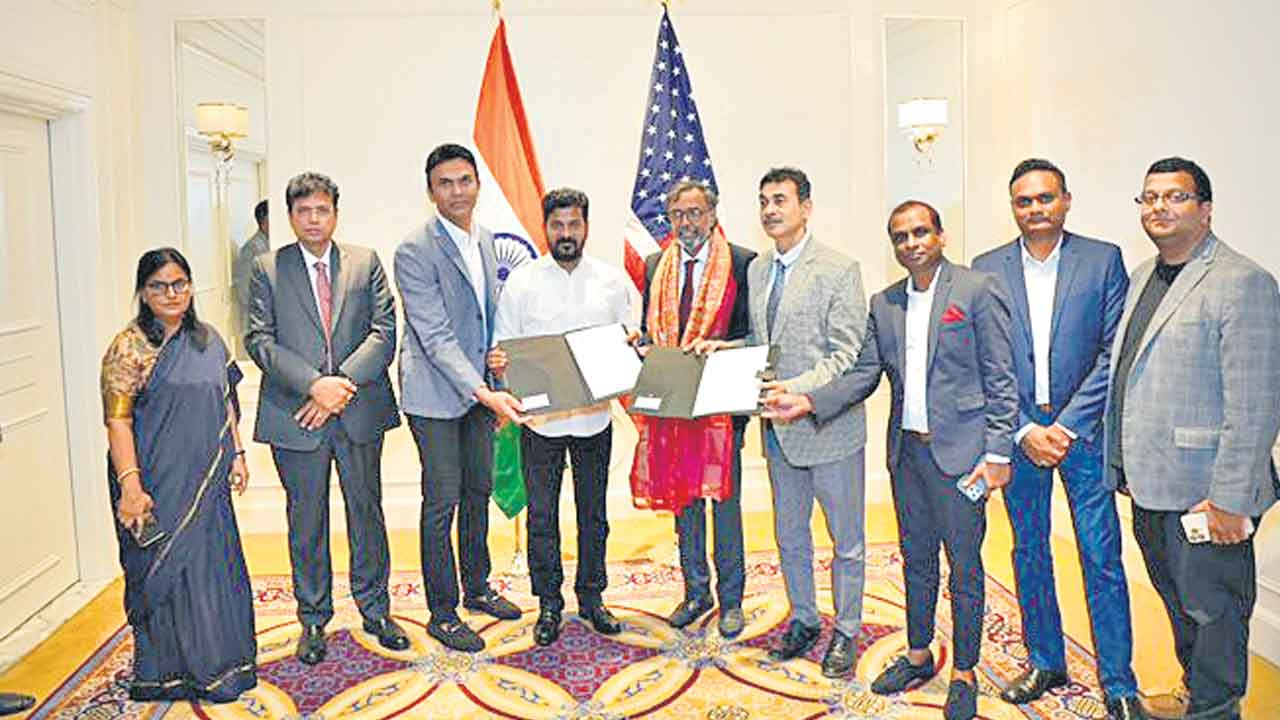 Congress Govt | సర్కారుకు ‘స్వచ్ఛ’ సెగ.. ఐఏఎస్‌ అధికారులతో వివరణ ఇప్పిస్తున్న రేవంత్‌ సర్కార్‌