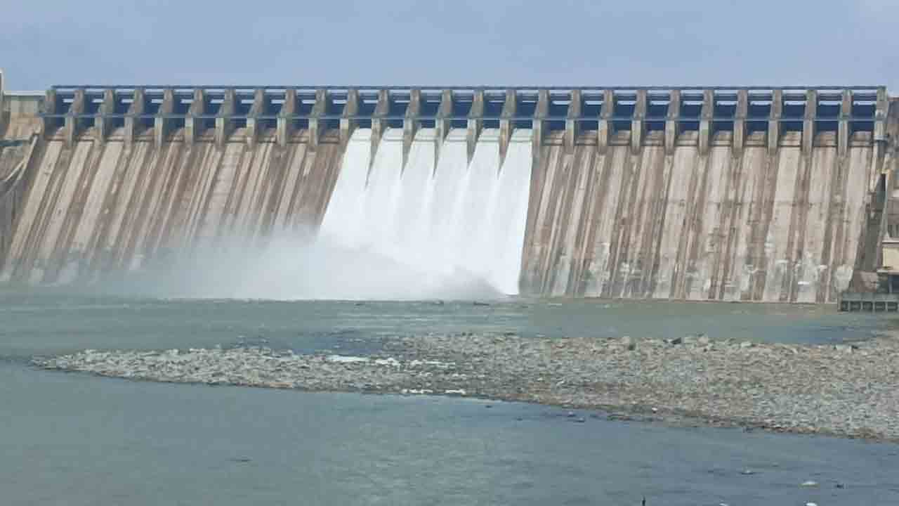 Nagarjuna Sagar | నాగార్జునసాగర్‌లో జలకళ.. ఆరు గేట్లు ఎత్తి దిగువకు నీటి విడుదల