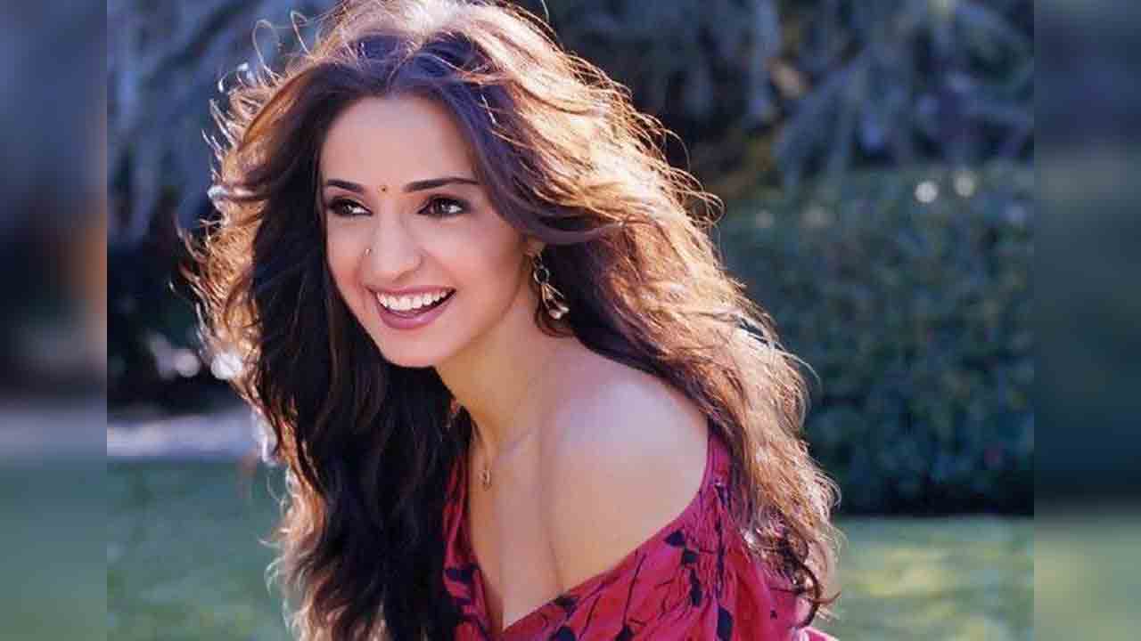 Sanaya Irani | మ్యూజిక్ అడిష‌న్ అని వెళితే బికినీ వేసుకోవాలి అన్నాడు : బాలీవుడ్ న‌టి