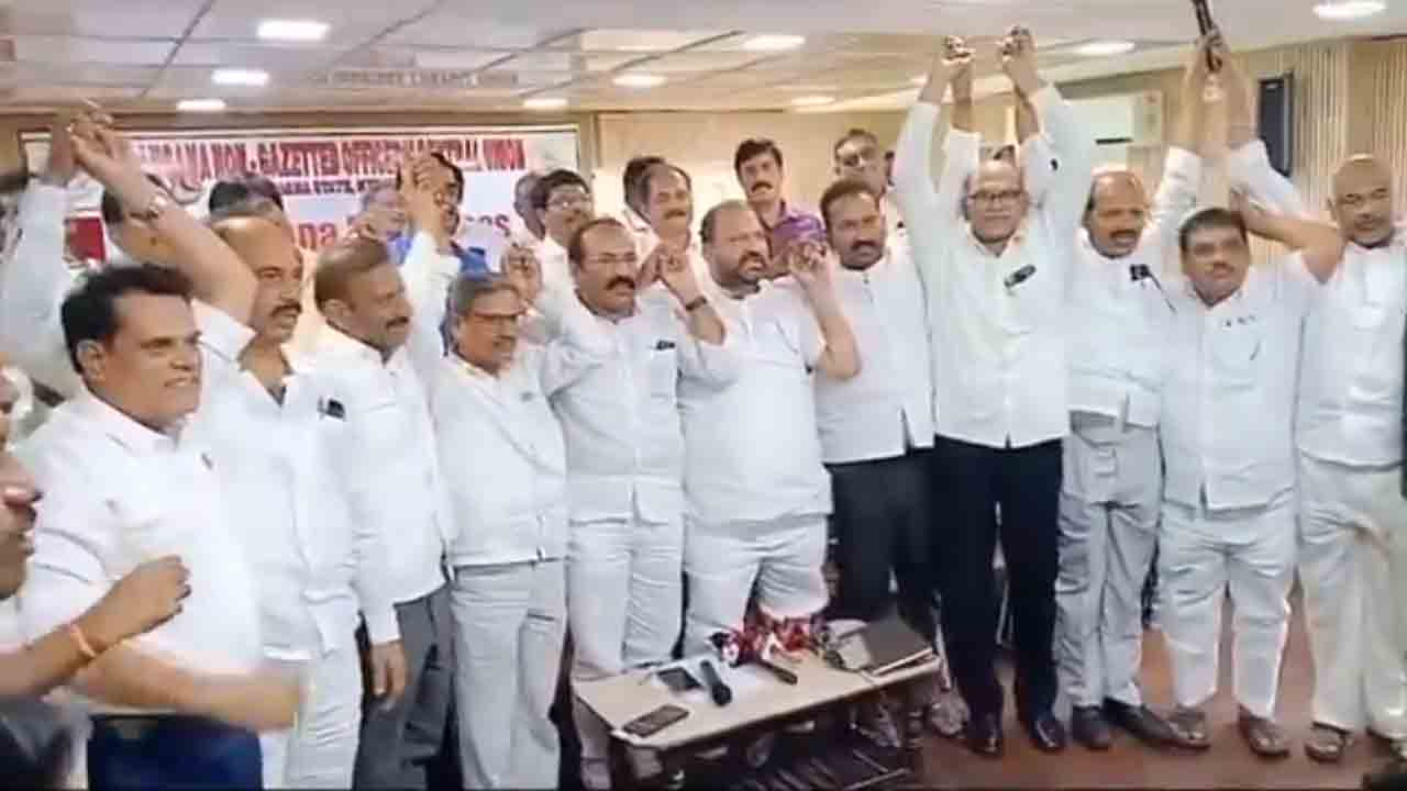 Telangana | 15 రోజుల్లో మా భవిష్యత్తు కార్యాచరణ ప్రకటిస్తాం.. కాంగ్రెస్ ప్ర‌భుత్వంపై తెలంగాణ ఉద్యోగుల జేఏసీ ఫైర్