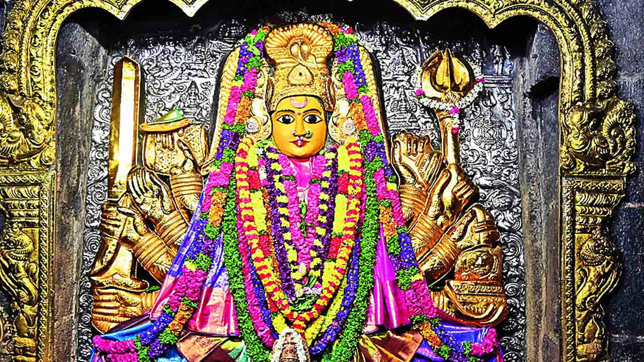 వరలక్ష్మీ నమోస్తుతే..