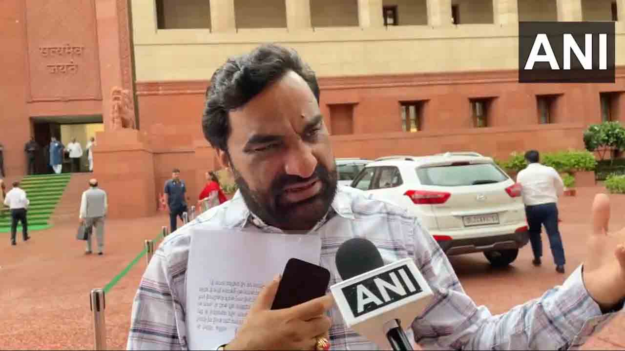 Vinesh Phogat | వినేశ్‌ విషయంలో ఇలా ఎందుకు జరిగింది..? : ఎంపీ హనుమాన్‌ బెనివల్‌