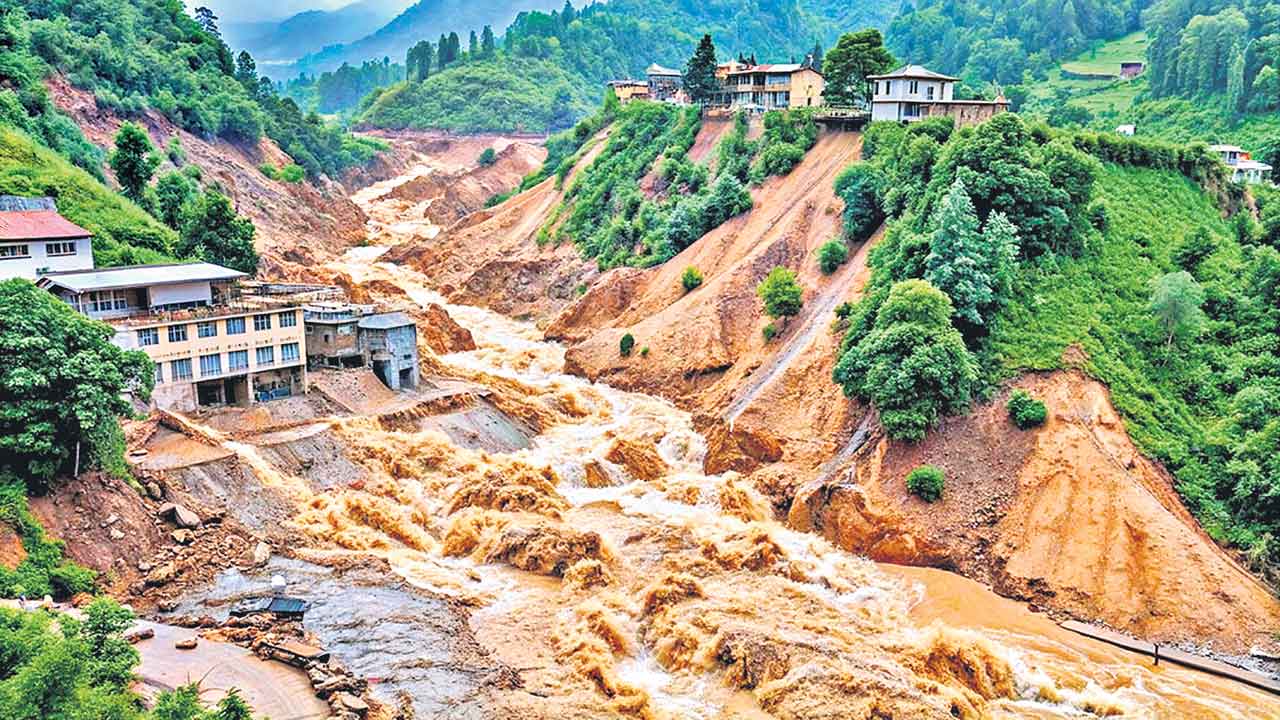 Atmospheric River | విలయానికి కారణం గగన నదులే!