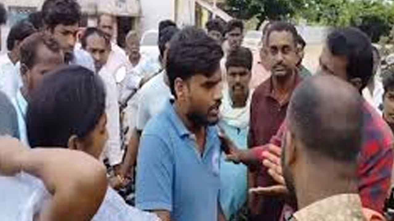 మహిళా జర్నలిస్టులపై దాడి సరికాదు