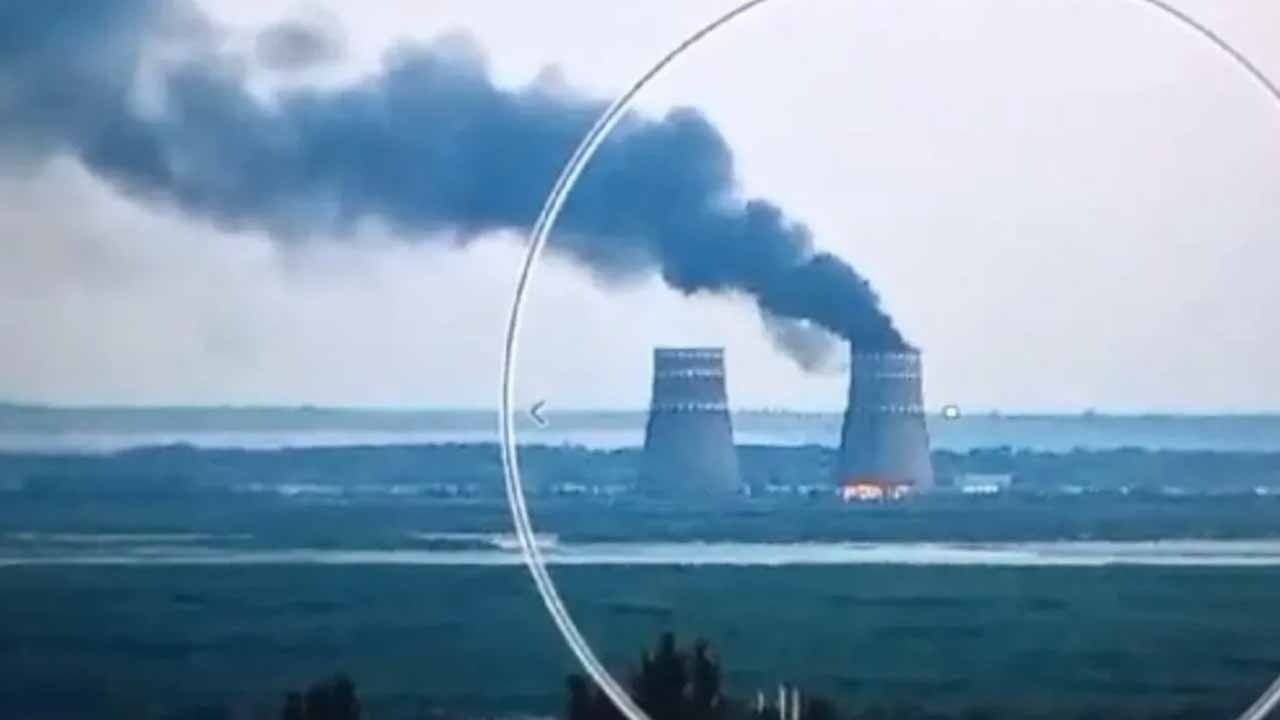 Zaporizhzhia Nuclear Plant: డ్రోన్ల‌తో దాడి.. జ‌పొరిజియా అణువిద్యుత్తు కేంద్రంలో భారీగా మంట‌లు