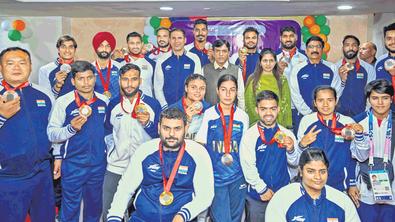 ‘పారా’ విజేతలకు నజరానా.. స్వర్ణం గెలిచిన వారికి రూ.75 లక్షలు