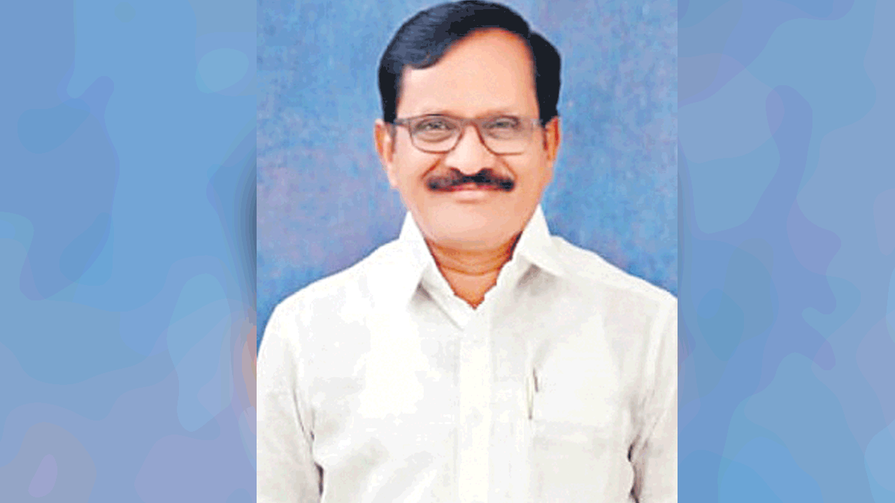 ఇంత అహంకార ప్రభుత్వాన్ని చూడలే