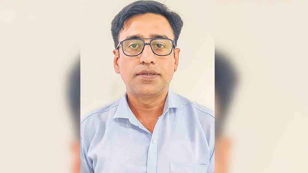 అత్యుత్తమ ప్రపంచ పరిశోధకుడిగా గీతం అధ్యాపకుడు