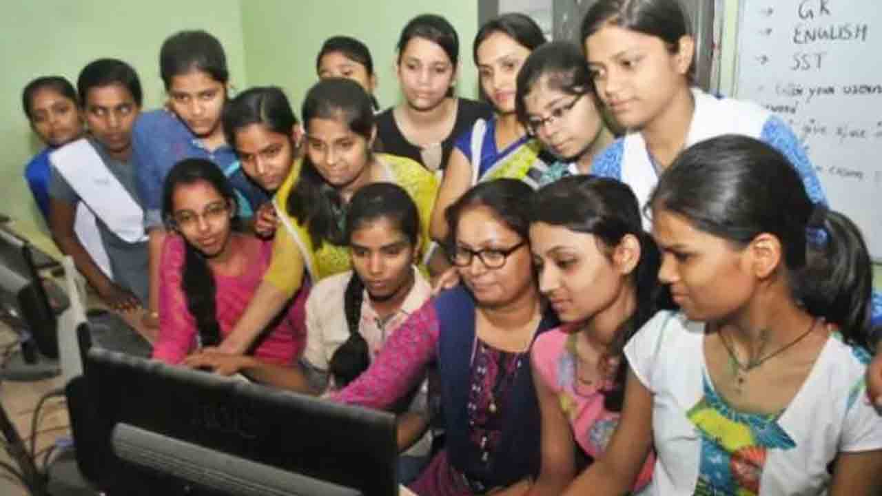 30 వరకు ఇంటర్‌ ఫస్టియర్‌ అడ్మిషన్ల గడువు