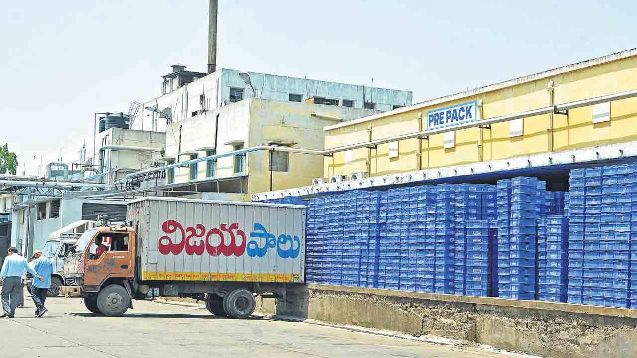 బకాయిల విడుదల ఉత్త మాటే