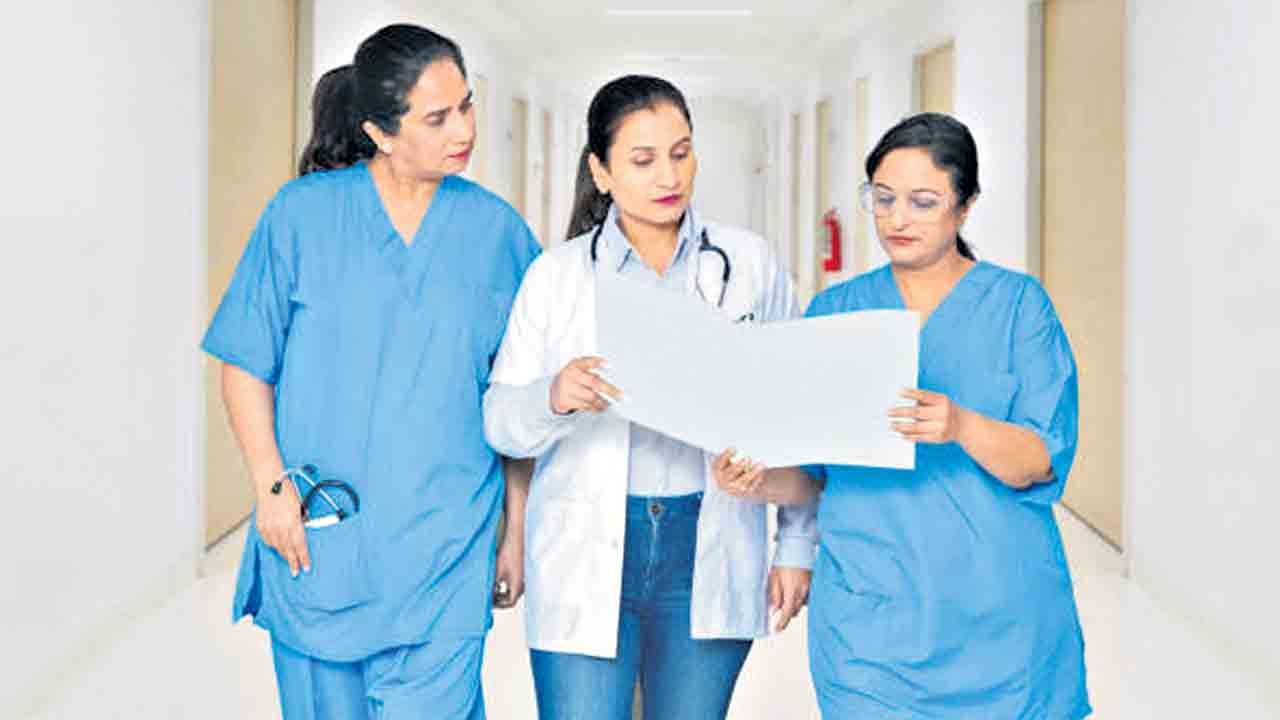 మహిళా వైద్యులు