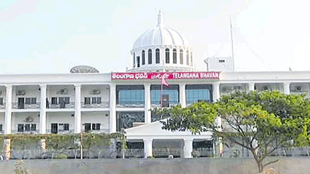తెలంగాణ భవన్‌ ముట్టడికి యత్నం