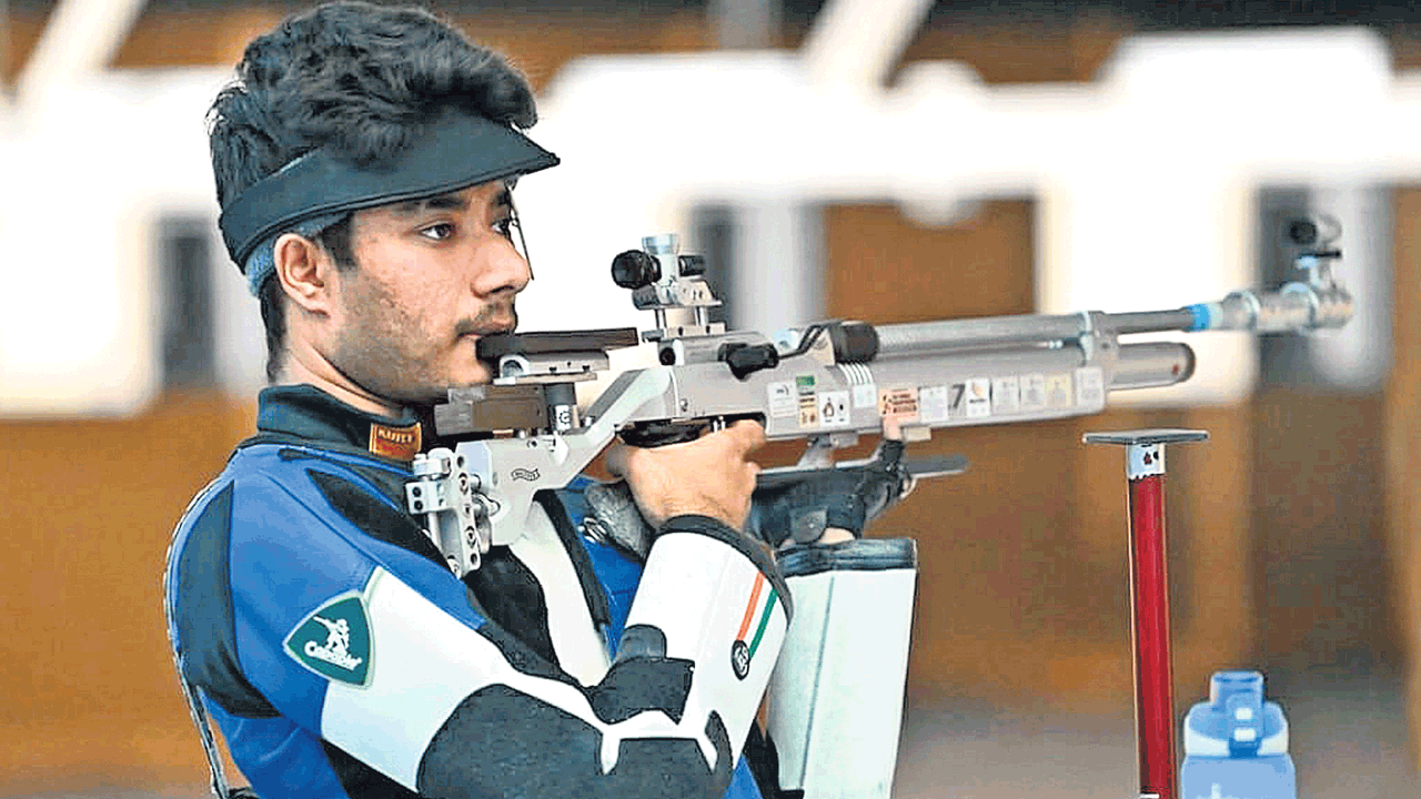 Dhanush Srikanth | తిరుగులేని గురి.. షూటింగ్‌లో అదరగొడుతున్న ధనుశ్‌ శ్రీకాంత్‌