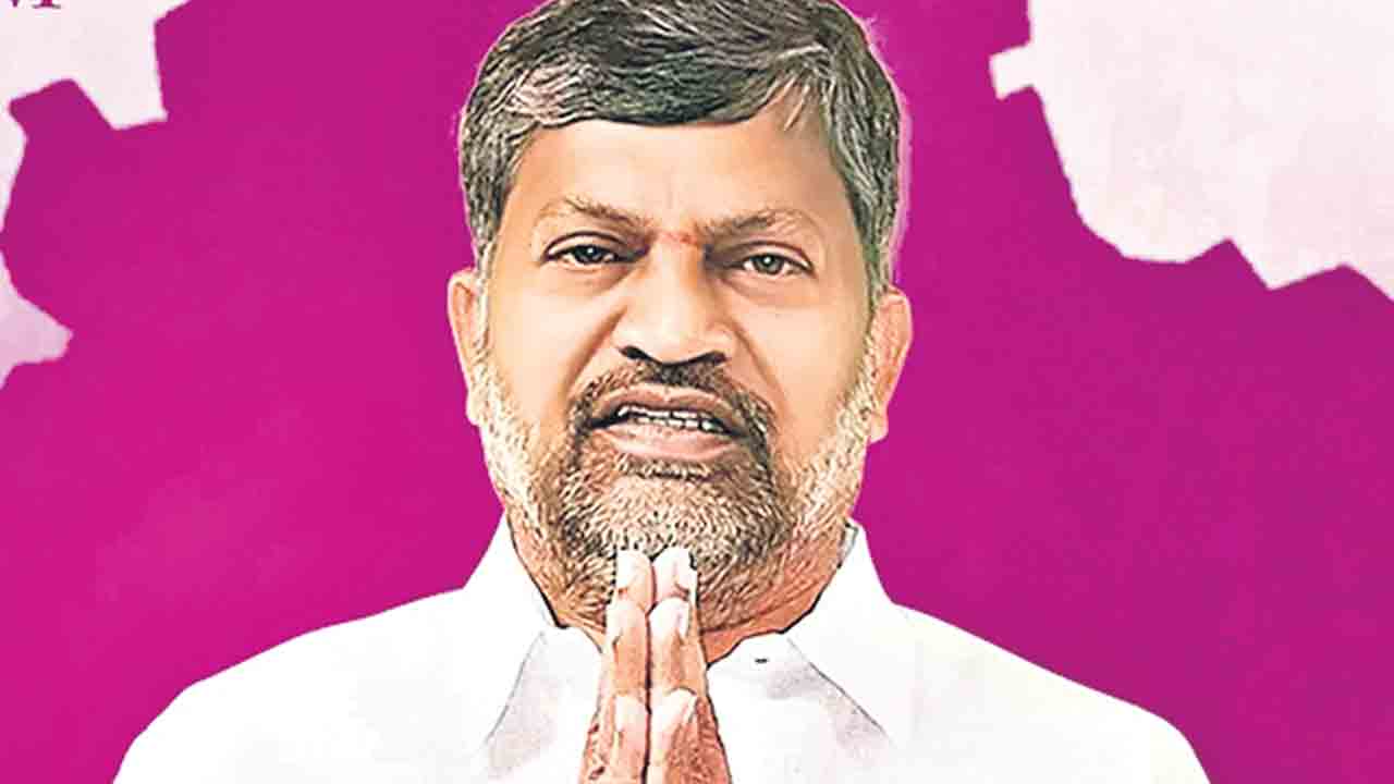 బీసీ వర్గాలన్నీ ఏకతాటిపైకి రావాలి