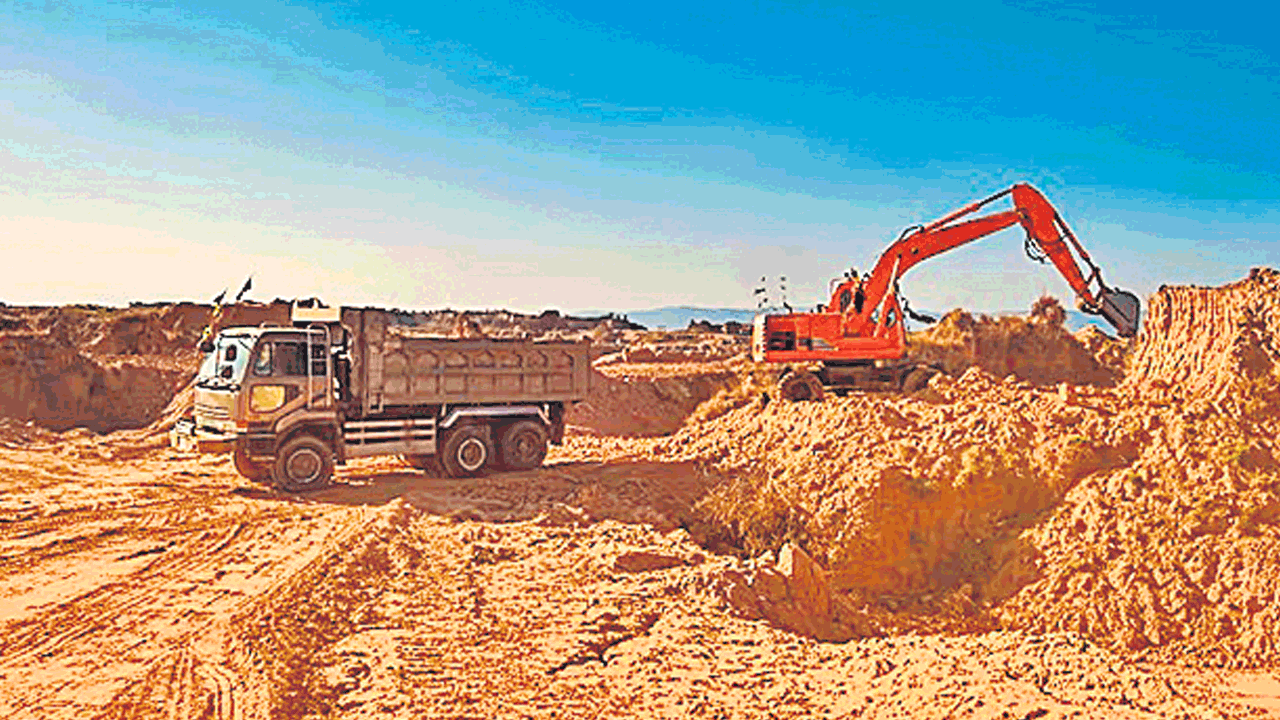 Sand Rate Hike | ఎడతేరిపి లేని వర్షాలు.. మళ్లీ భారీగా పెరిగిన ఇసుక ధరలు..!