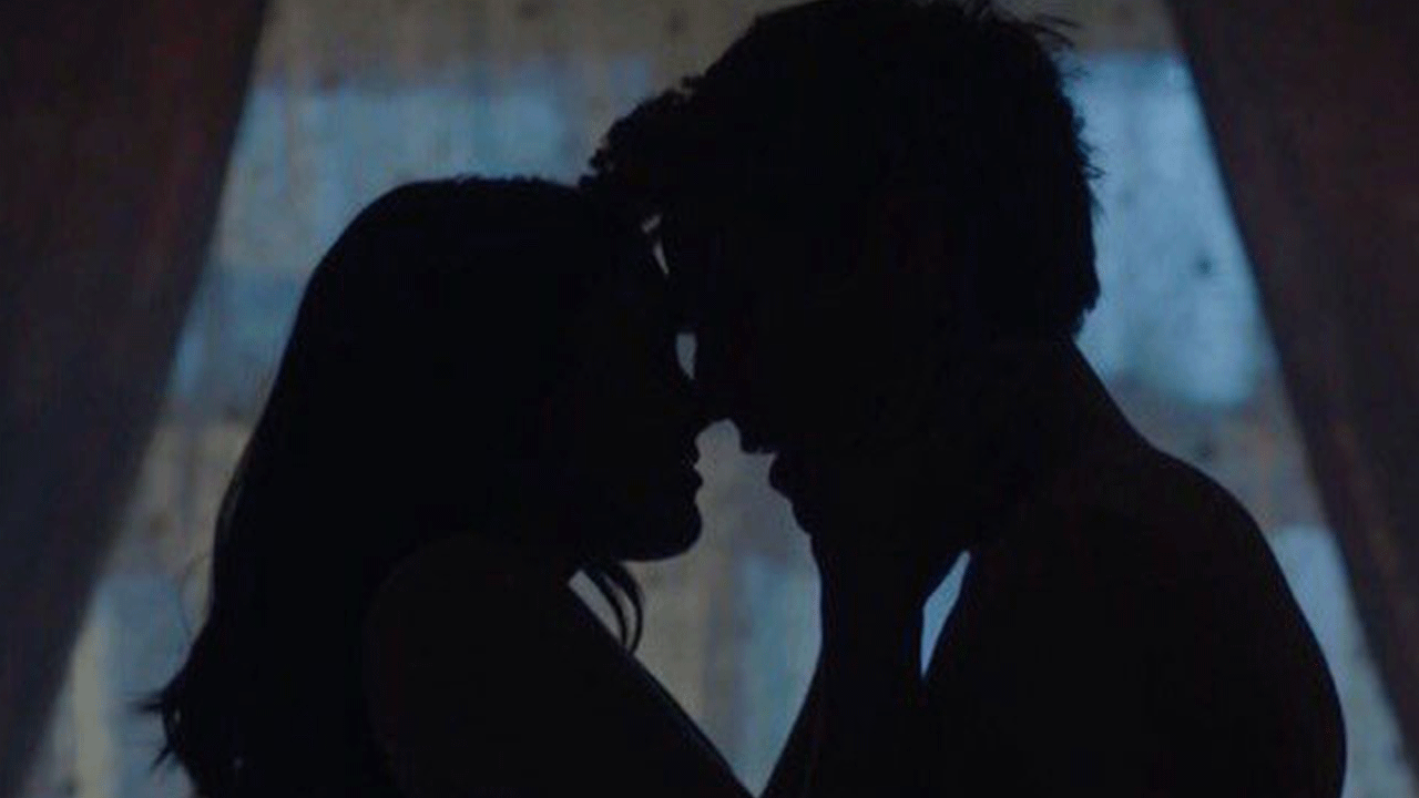 విరామ సమయంలో శృంగారం