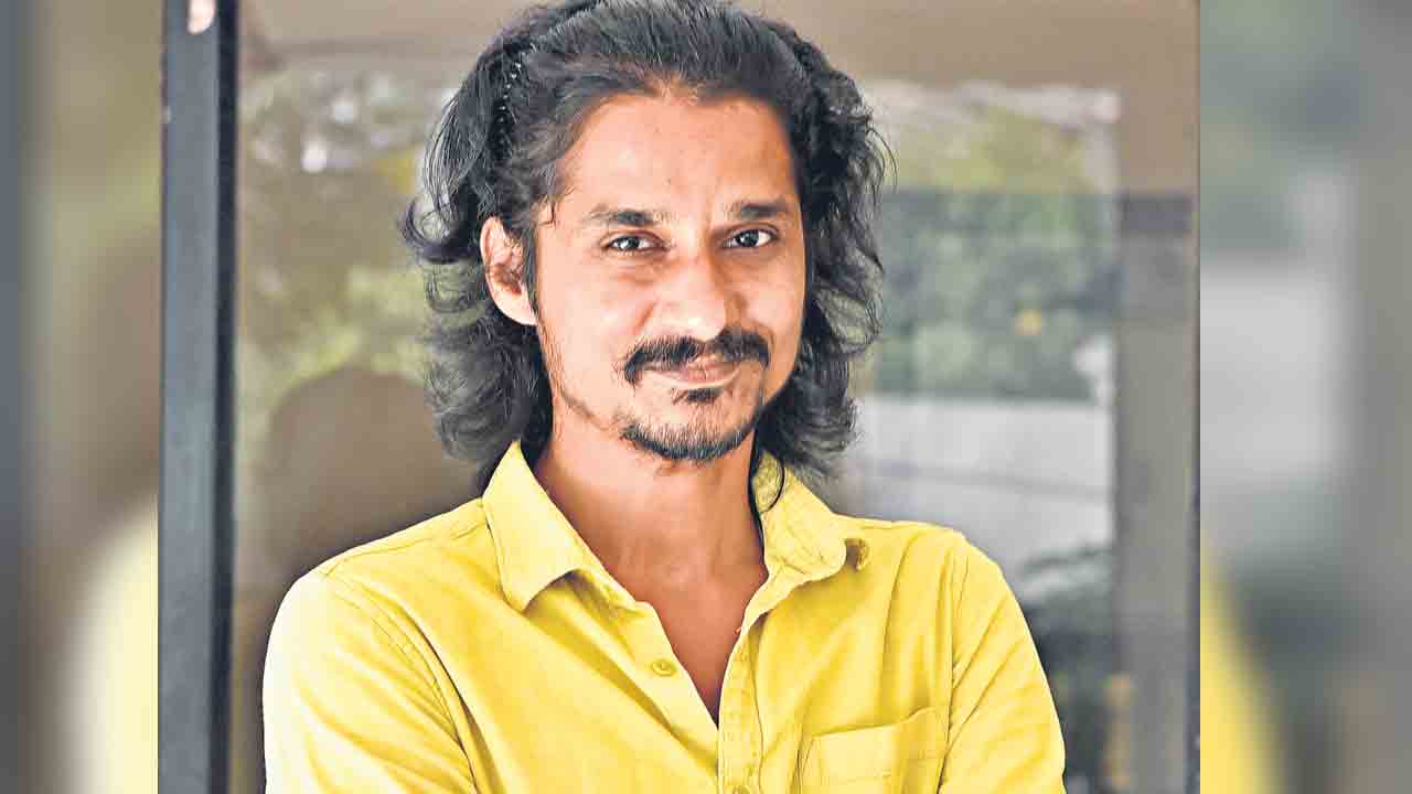 ఆత్మహత్య పరిష్కారం కాదని చెప్పే కథ