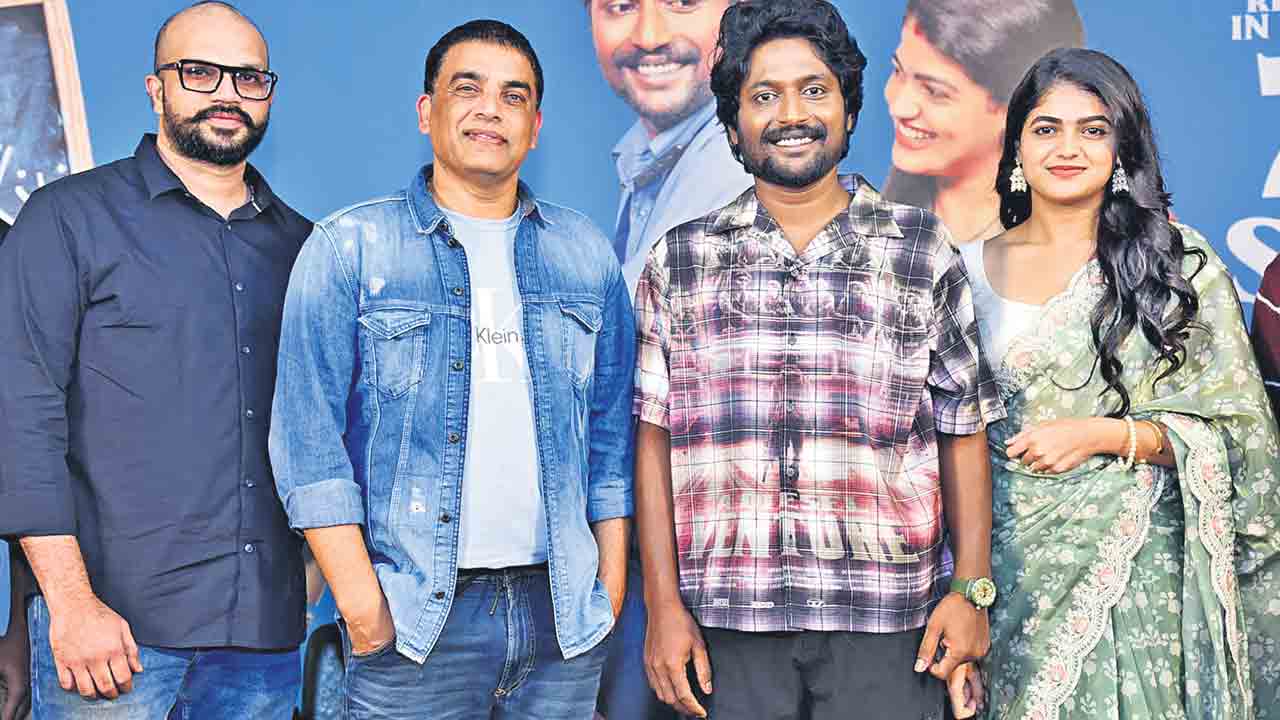 ప్రేక్షకుల్ని ఎడ్యుకేట్‌ చేస్తుంది