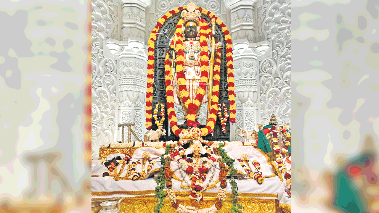 అయోధ్య రాముడికి దుబ్బాక చేనేత వస్త్రాలు