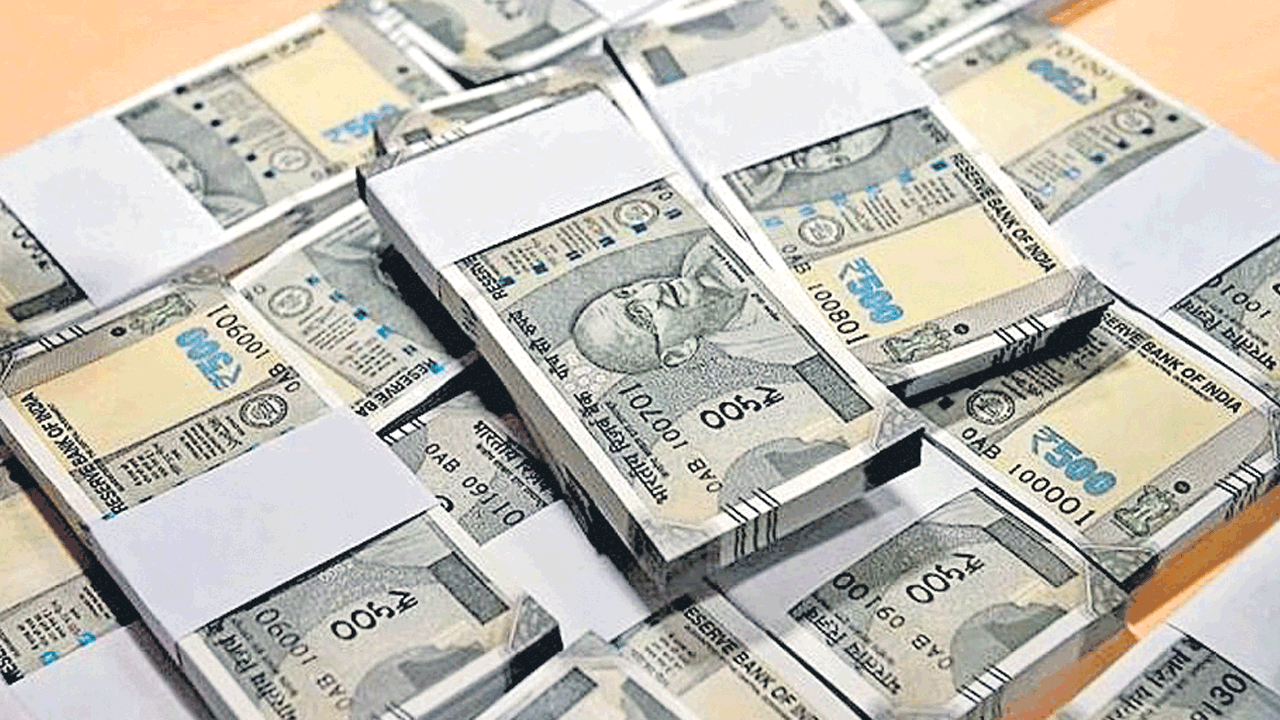 Gurukula Employees | తొలి జీతమే చేదు జ్ఞాపకం.. గురుకులాల్లో కొత్త ఉద్యోగులకు ఇంకా అందని జీతం!