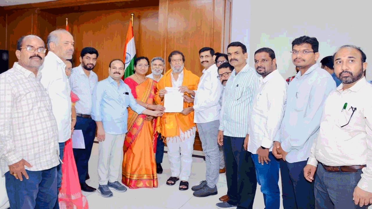 కొత్త ఈహెచ్‌ఎస్‌ను అమలు చేయాలి