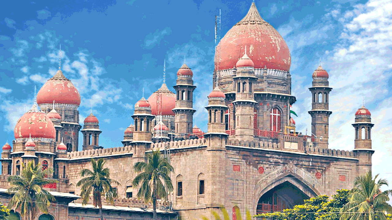 High Court | ఎమ్మెల్యేల అనర్హతపై నేడు హైకోర్టు తీర్పు.. వారి పదవులు ఉంటాయా.. ఊడుతాయా?