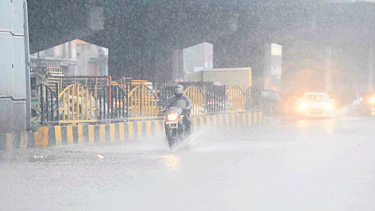 Rain Alert | మరో 48 గంటలు.. ఈ జిల్లాల్లో భారీ వర్షాలు