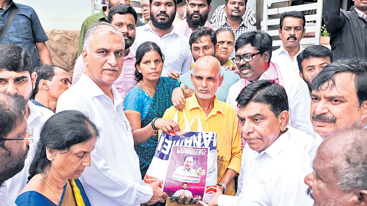 రేవంత్‌ ప్రభుత్వం అట్టర్‌ఫ్లాప్‌.. వాతావరణశాఖ హెచ్చరించినా పట్టించుకోకే ప్రాణ, ఆస్తి నష్టం