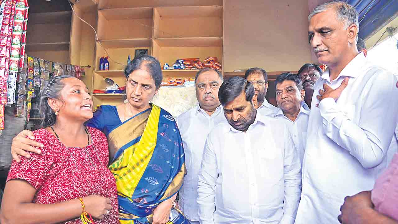 Telangana | బాధితులకు బంధువులా బీఆర్ఎస్.. ప్రభావిత ప్రాంతాల్లోనే మాజీ మంత్రులు, ఎమ్మెల్యేలు, శ్రేణులు