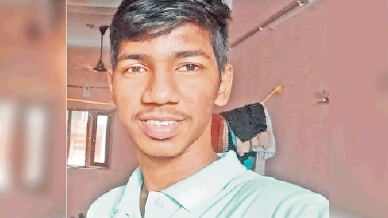 Sanatan Pradhan | పేదరికాన్ని ఓడించిన సంకల్పం.. నీట్‌లో సత్తా చాటిన ఒడిశా గిరిజన విద్యార్థి