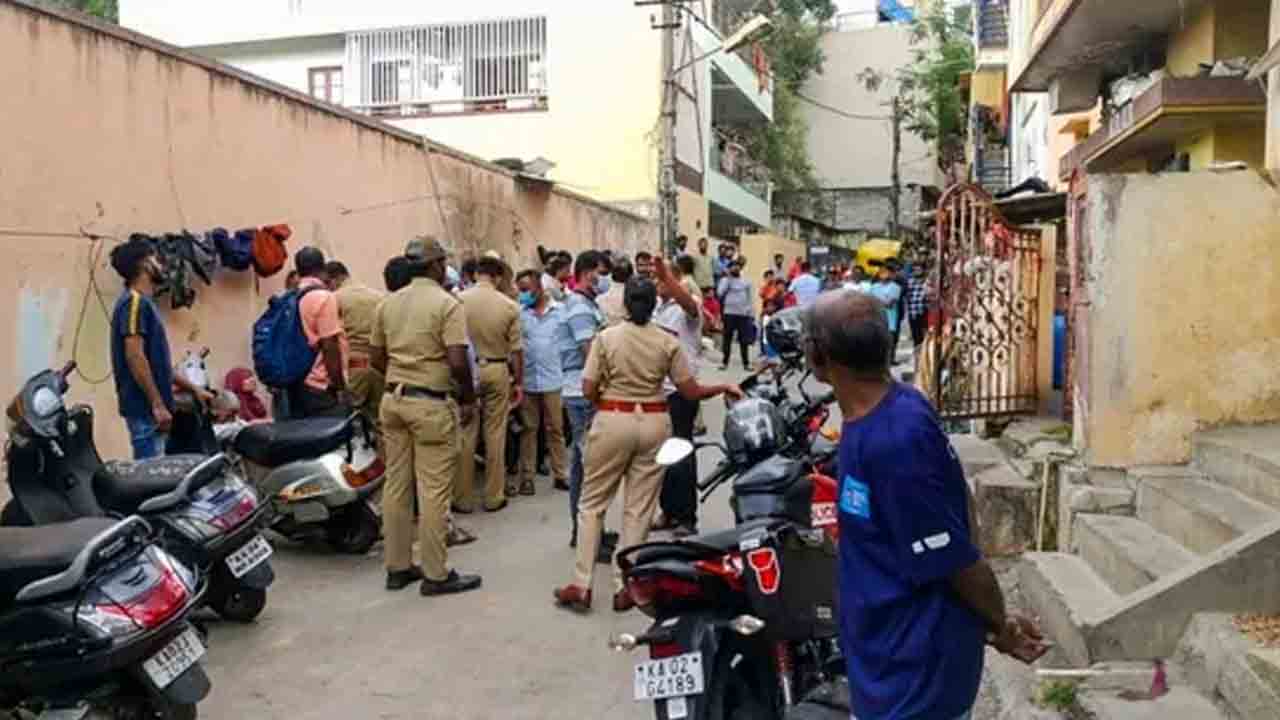 ఫ్రిజ్‌లో 30 ముక్కలుగా మహిళ శవం