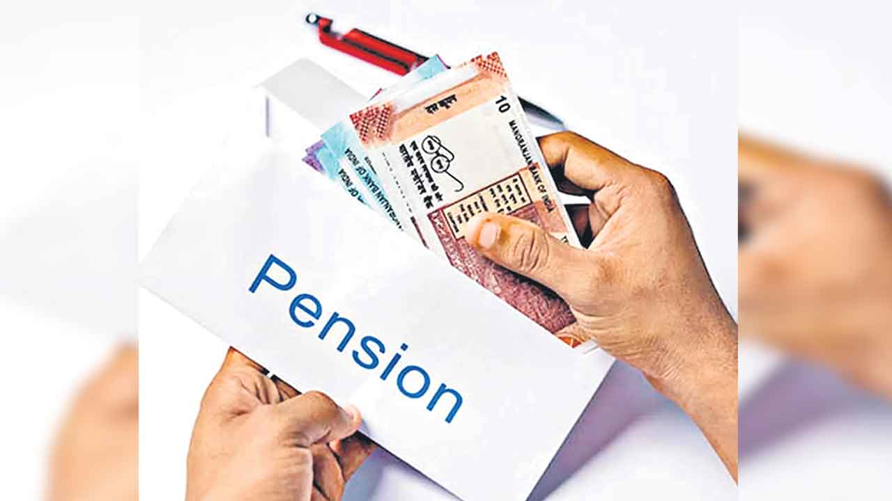 EPFO | ఉద్యోగులకు ఈపీఎఫ్‌వో గుడ్‌న్యూస్‌..! ఇకపై ఏ బ్యాంక్‌ నుంచైనా పెన్షన్‌..!