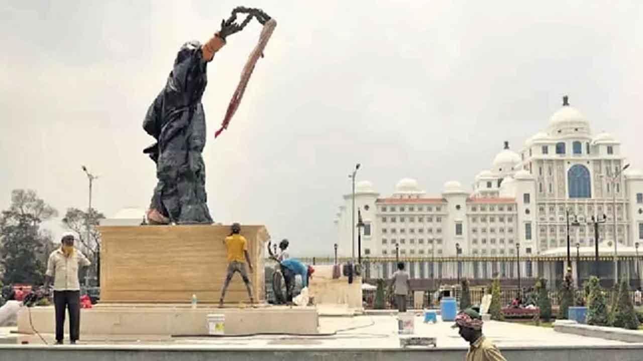 Rajiv Gandhi | రాజీవ్‌ విగ్రహం ఏర్పాటుపై ఢిల్లీ ఆగ్రహం! ఆయనను విలన్‌గా చేయాలనుకుంటున్నారా?