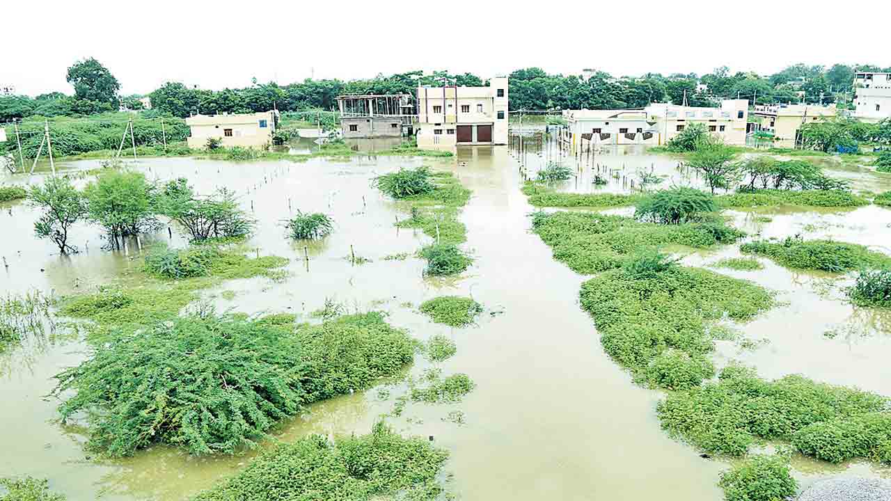 యథేచ్ఛగా ఆక్రమణలు