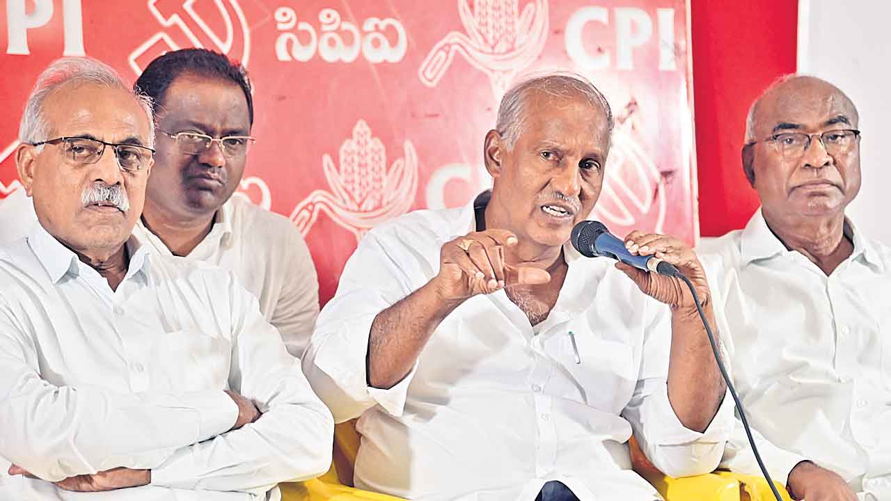 MLA Kunamneni | పార్టీ మారితే క్రిమినల్‌ కేసులు పెట్టాలి.. సభ్యత్వాన్ని ఆటోమెటిక్‌గా రద్దు చేయాలి: ఎమ్మెల్యే కూనంనేని